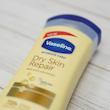 لوسیون بدن آبرسان و نرم‌کننده وازلین Vaseline حجم 400 میلی‌لیتر