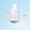  ضد آفتاب فاقد چربی کلارنس Clarins مدل UV Plus SPF50 حجم 30 میلی‌لیتر مناسب انواع پوست به‌ویژه پوست حساس