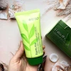 کرم ضد آفتاب بدون رنگ فارم‌استی SPF 50 مدل چای سبز ‌مناسب پوست‌های چرب و مختلط حجم 70‌ml
