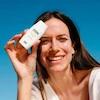  فلوئید ضد آفتاب رنگی ایزدین Isdin مدل Active Unify Color SPF ۵۰ حجم ۵۰ میلی‌لیتر مناسب انواع پوست