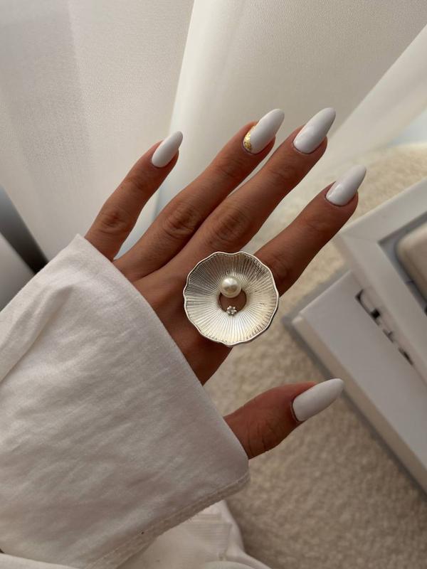 انگشتر نیلوفر آبی