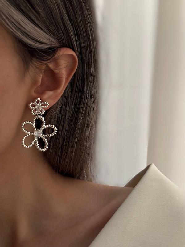 گوشواره دوگل شیاردار نگینی