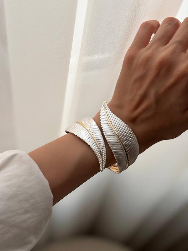 بنگل برگ شیاردار دو رنگ