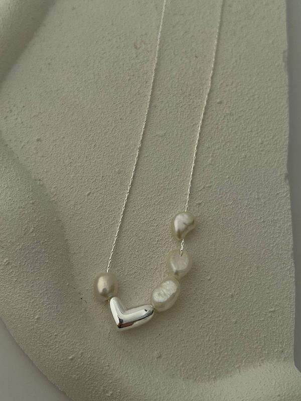 گردنبند قلب مروارید