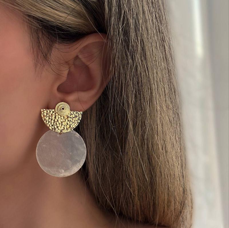 گوشواره صدف طبیعی