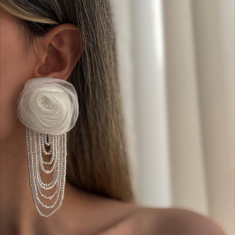 گوشواره گل آویز منجوق