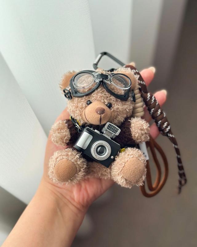 چارم بگ تدی لباس دار عکاس