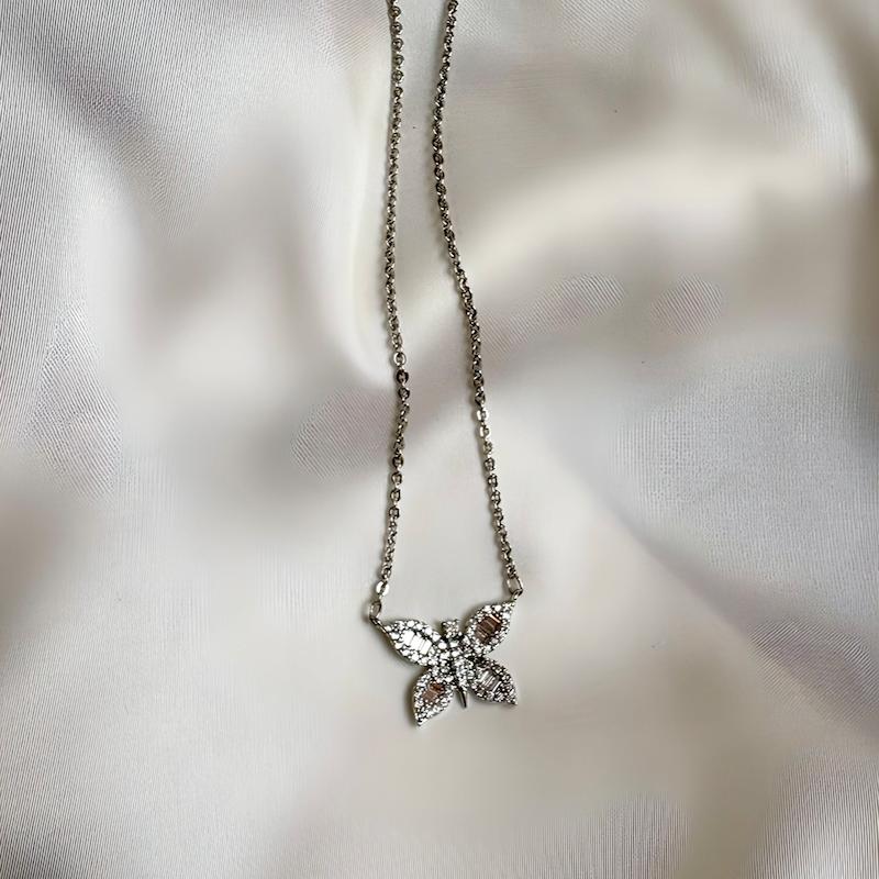 گردنبند پلاک پروانه