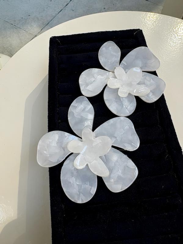 گوشواره کلاسیک گل