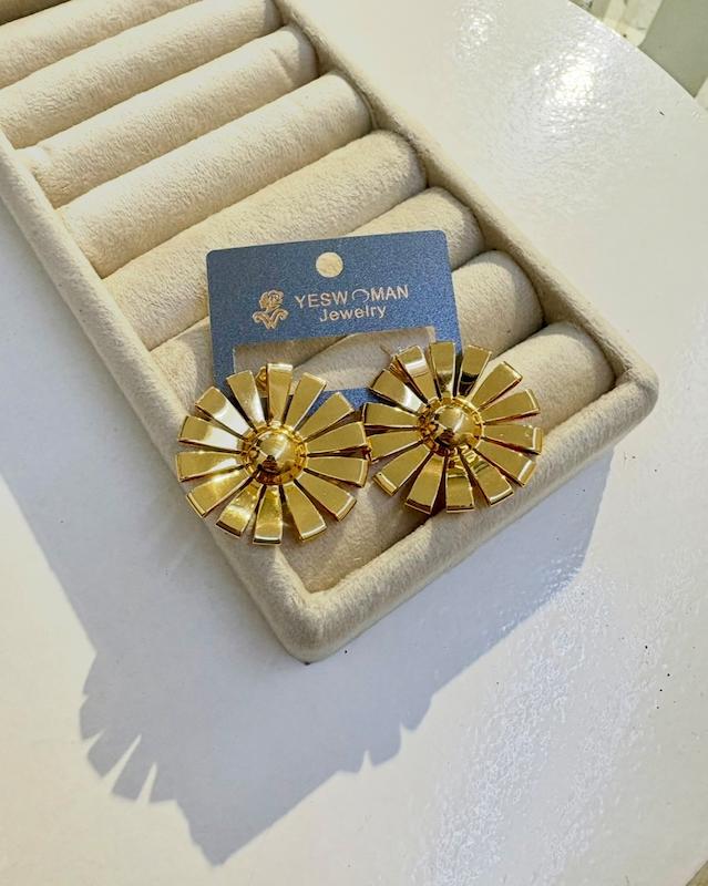 گوشواره خورشید گلی