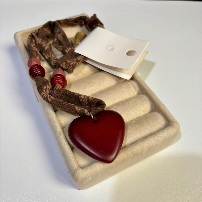 گردنبند پارچه ای قلب