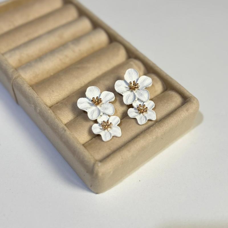 گوشواره دو گل میناکاری