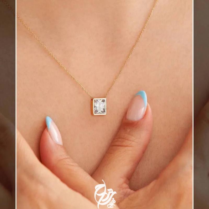 آویز Zircon  
