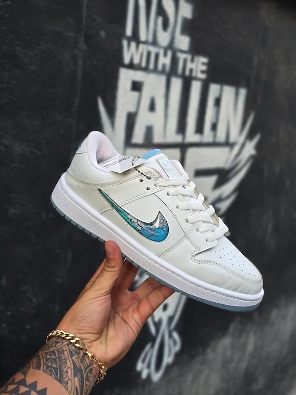 دراگون رنگ سفید