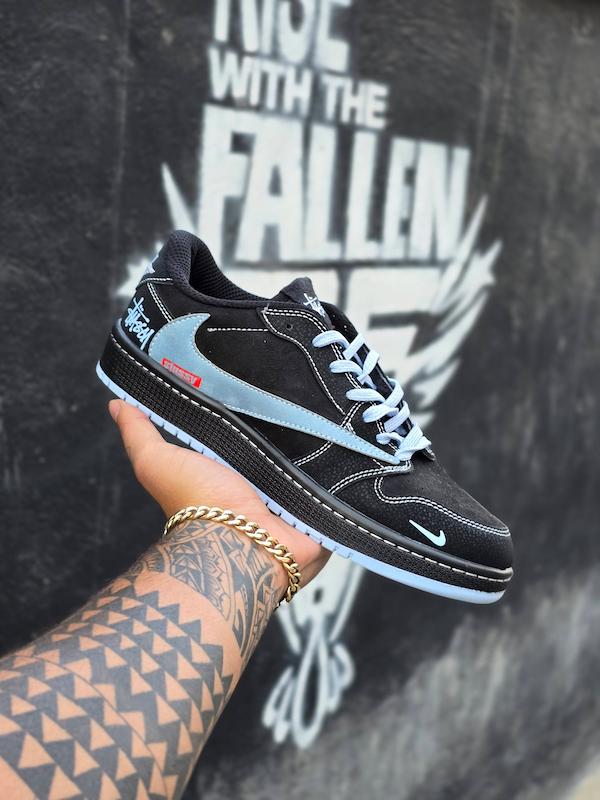 اسبی ترویس کاستوم