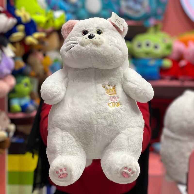 گربه سینه تاج