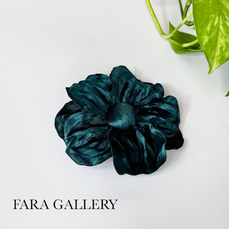 گل سینه مخمل کد BF09