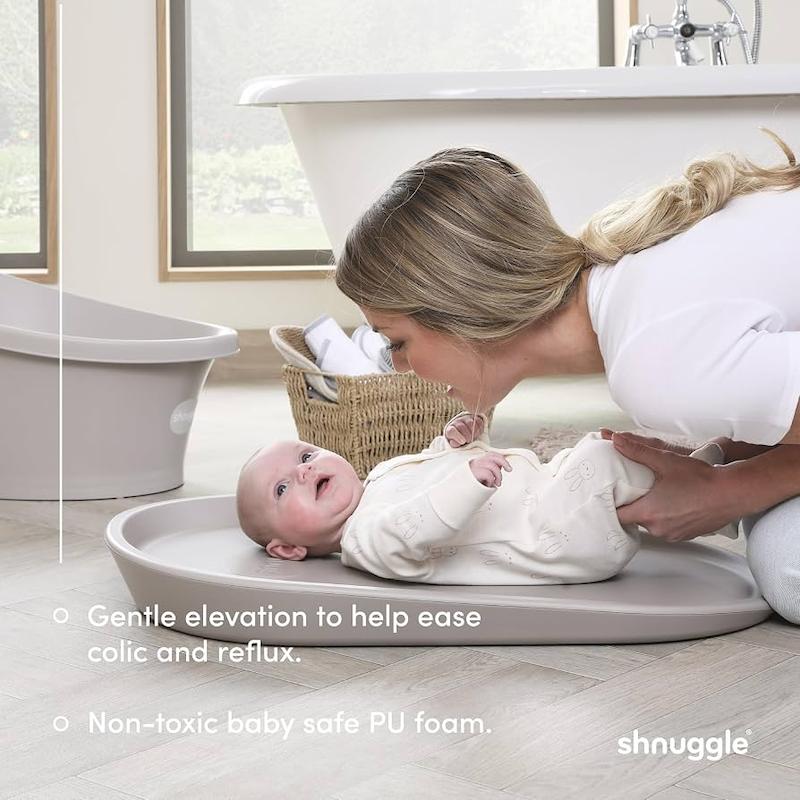 تشک تعویض نرم و گرم اشناگل مدل Squishy (Shnuggle Squishy Baby Changing Mat)