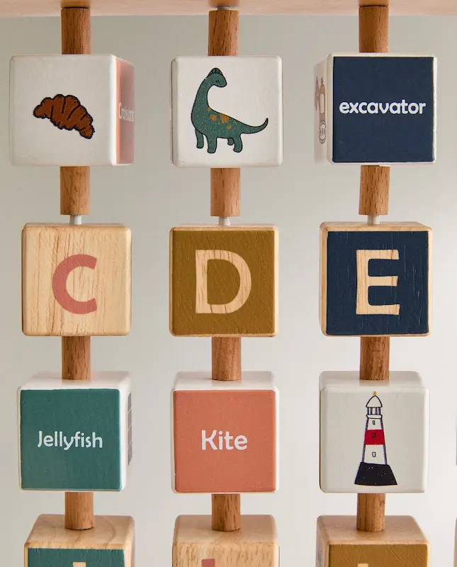 چرتکه و بازی آموزشی الفبای انگلیسی چوبی زارا هوم (Zara Home Wooden Alphabet Toy)