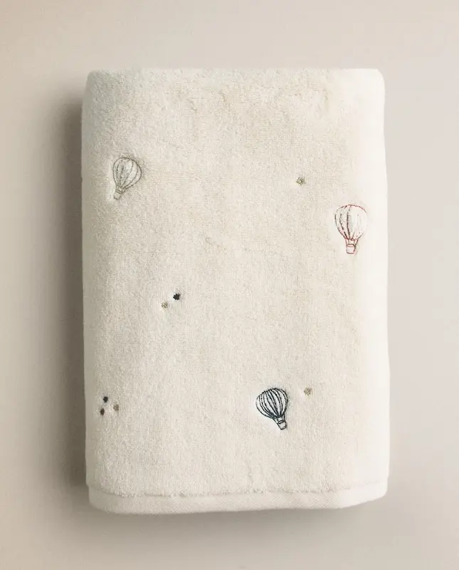 حوله کودک طرح بالن زارا هوم (Kids' Towel with Balloons)
