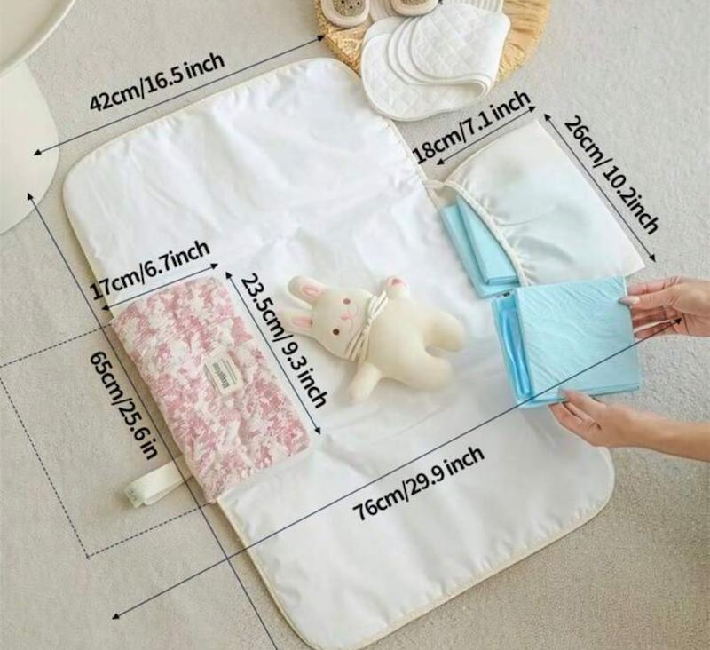 مت تعویض پارچه‌ای و ارگانایزر کیف پوشک تاشو (Portable Foldable Diaper Organizer Bag)