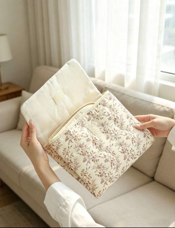 مت تعویض پارچه‌ای و ارگانایزر کیف پوشک تاشو (Portable Foldable Diaper Organizer Bag)