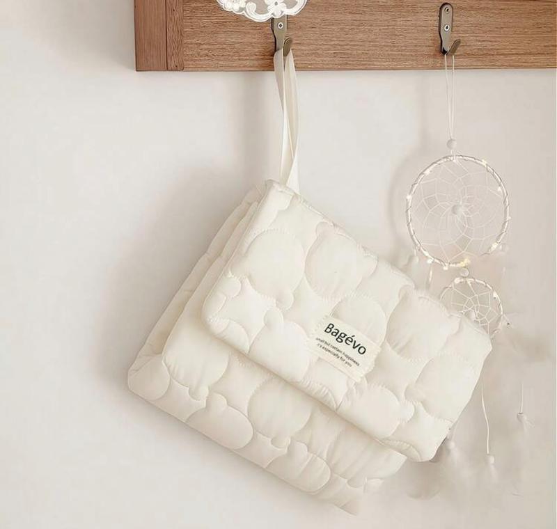 مت تعویض پارچه‌ای و ارگانایزر کیف پوشک تاشو (Portable Foldable Diaper Organizer Bag)