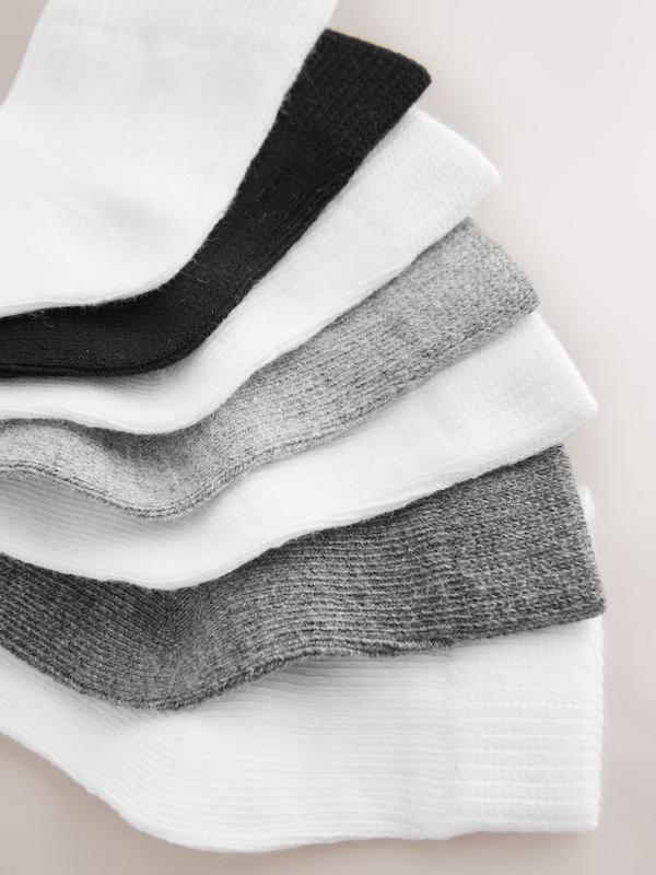 ست جوراب نوزادی ۷ عددی مشکی، سفید و طوسی | Next baby socks