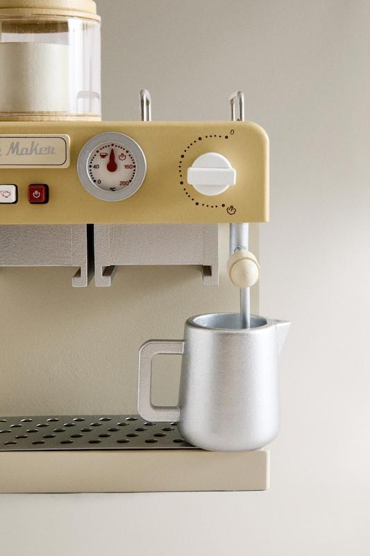 اسپرسوساز اسباب‌بازی چوبی زارا |  Zara Kids Wooden Coffee Maker