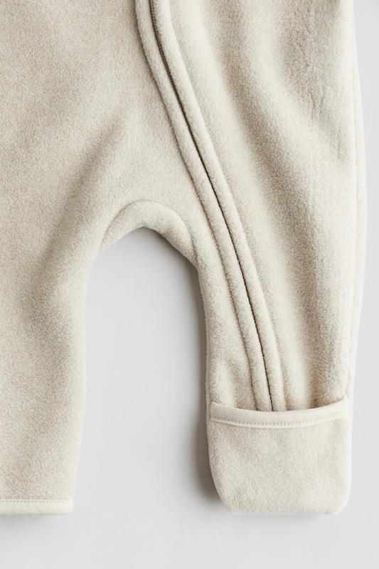 سرهمی پلار کلاه‌دار نوزادی اچ اند ام مدل هودد فلیس آل این وان سویت | H&M Hooded Fleece All-in-One Suit