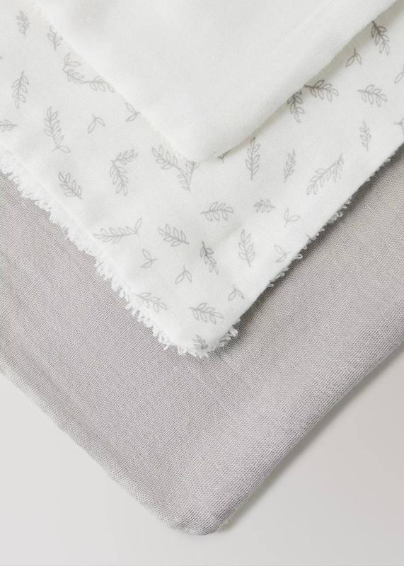 ست قنداق ۳ عددی نخی طرح‌دار نوزادی منگو |  Mango Cotton Leaf-Patterned 3-Piece Baby Swaddle Set
