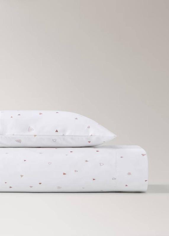 ست ملحفه رویی و روبالشی طرح قلب نوزادی منگو | Mango Heart-Patterned Top Sheet and Pillowcase Set for Mini Crib