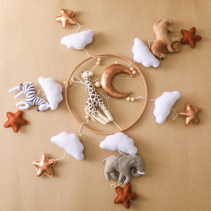 آویز تخت نوزاد بوهو برند ایکوبیگو طرح پادشاهی حیوانات | Ikubigu Baby Mobile for Crib - Animal Kingdom