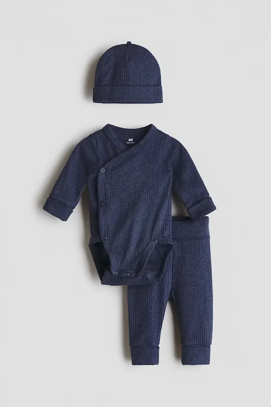 ست ۳ پارچه نوزادی دکمه‌دار | H&M baby set 