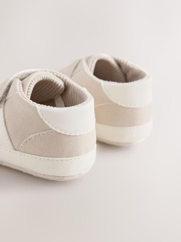 کفش کتانی نوزادی چسبی نکست رنگ کرم | Next baby trainers