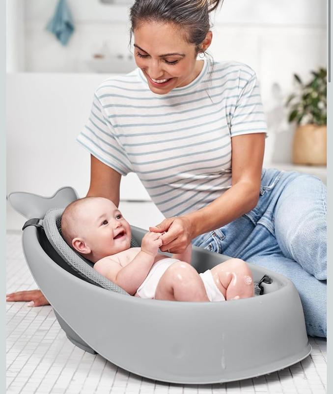 وان حمام ۳ مرحله‌ای اسکیپ هاپ طرح نهنگ (Skip Hop Moby 3-Stage Bath)