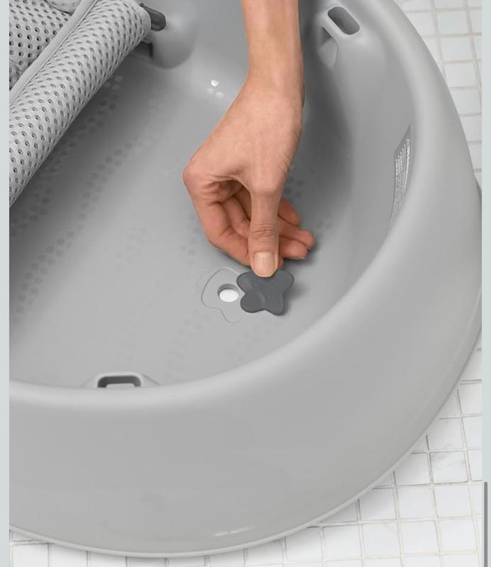 وان حمام ۳ مرحله‌ای اسکیپ هاپ طرح نهنگ (Skip Hop Moby 3-Stage Bath)