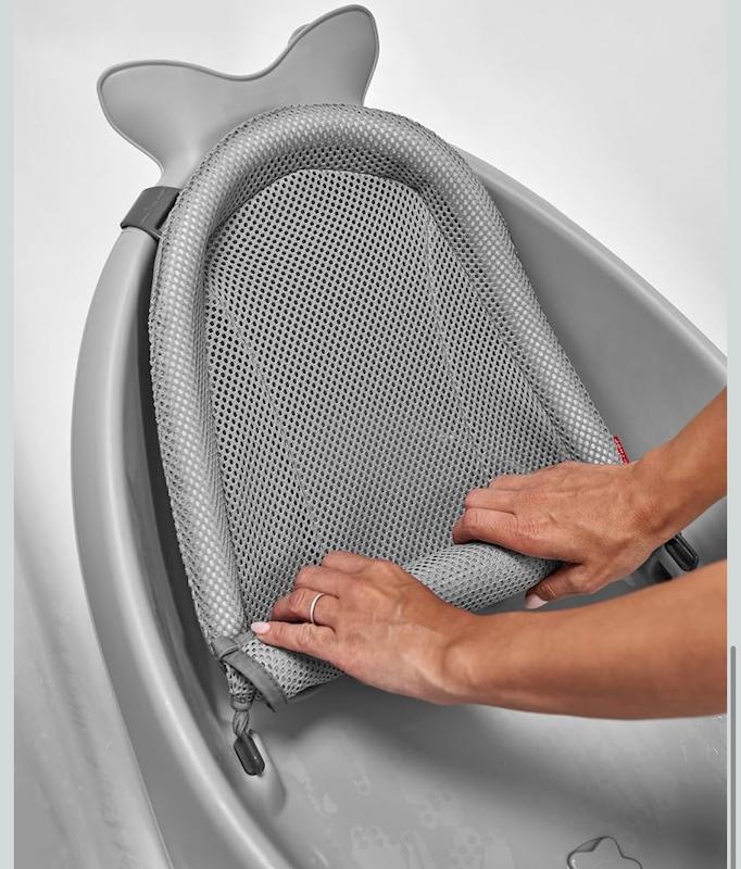 وان حمام ۳ مرحله‌ای اسکیپ هاپ طرح نهنگ (Skip Hop Moby 3-Stage Bath)