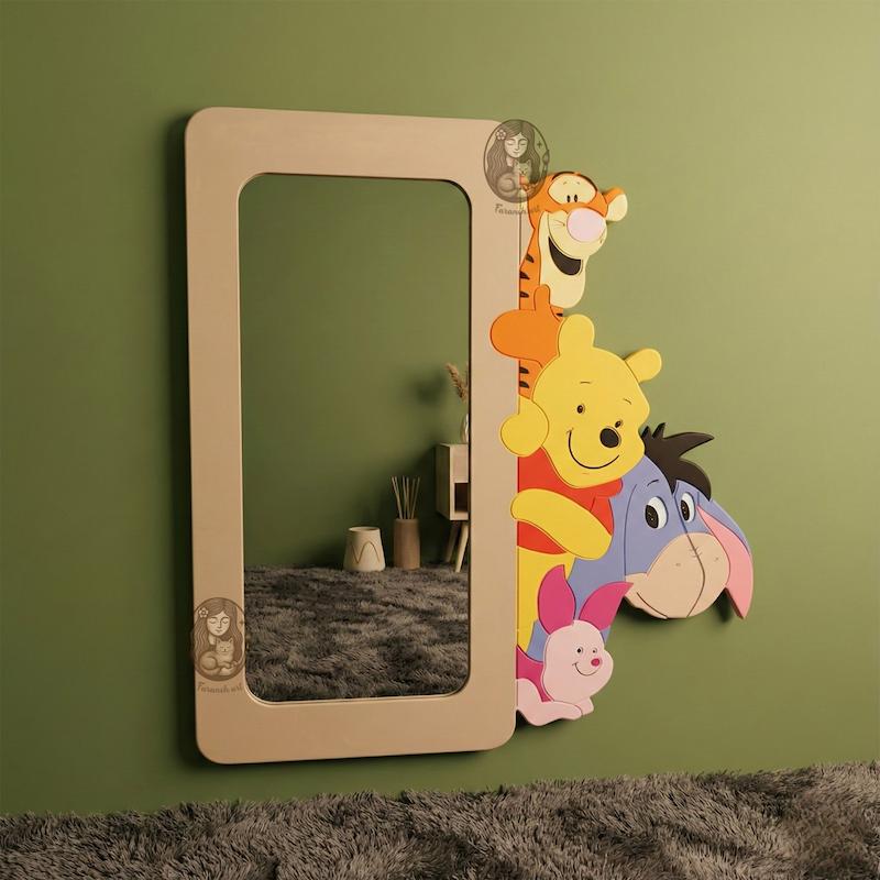آینه قدی چوبی کودک طرح پو و دوستان گالری فرانه