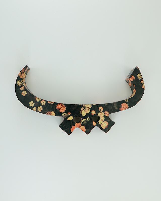 حرف پ تزئینی طرح گل و مرغ