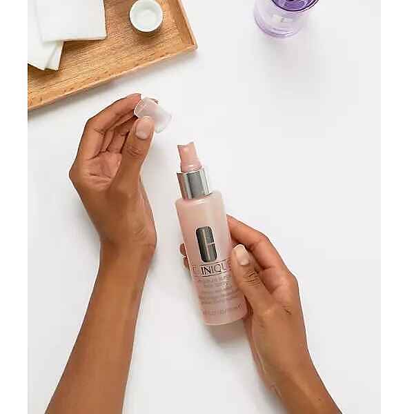 اسپری آبرسان کلینیک اصل مویسچر سرج حجم 30ml