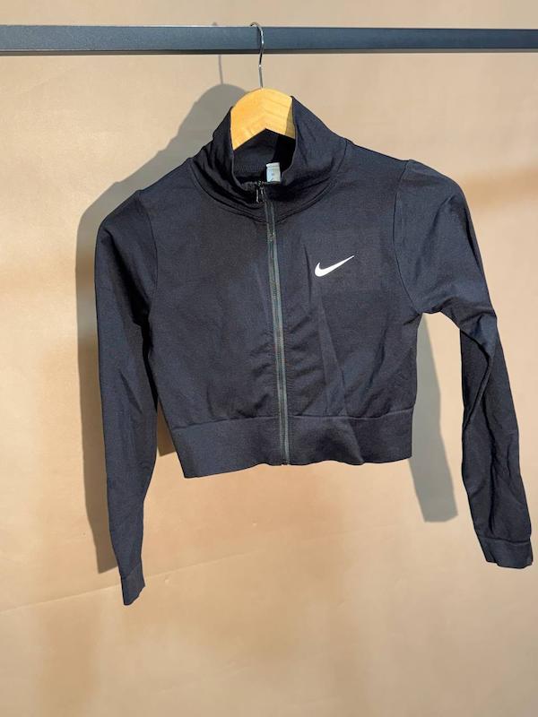 سویشرت کوتاه نایک 