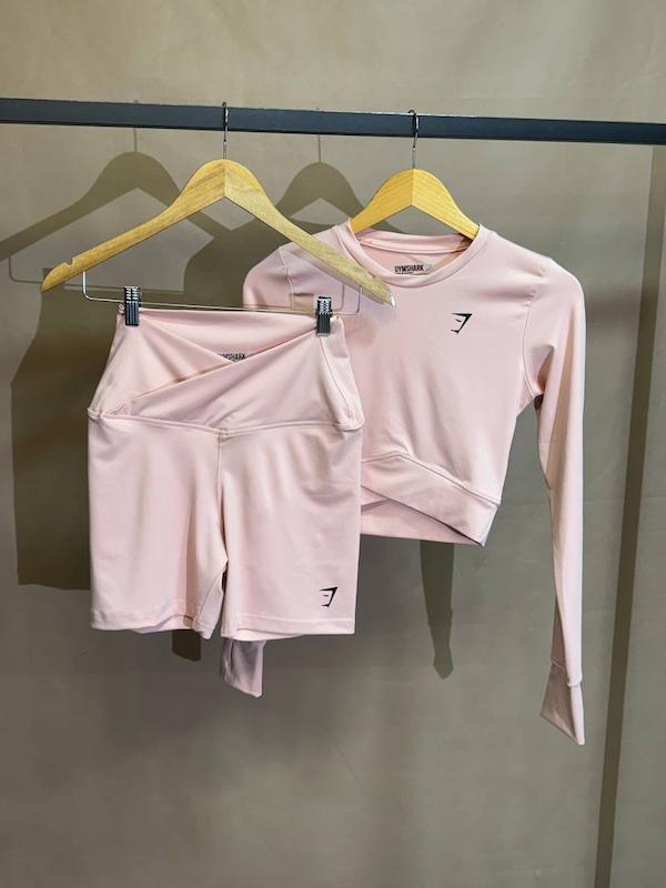 ست شلوارک و کراپ  gymshsrk جیمشارک ۱۹۹۹