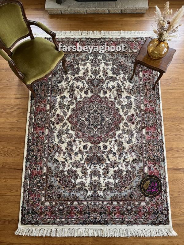 فرش ماشینی زرین 700 شانه کلاسیک خاطره کرم