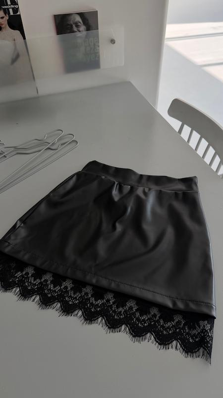 دامن چرم دانتل