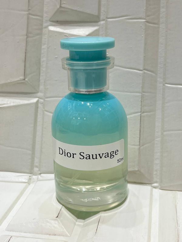 ۵۰ میل ( dior sauvage)