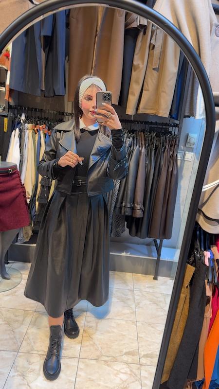 کت دامن چرم