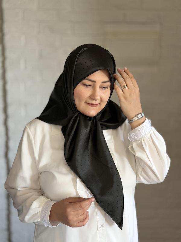 روسری ساتن ابریشم خال دار 