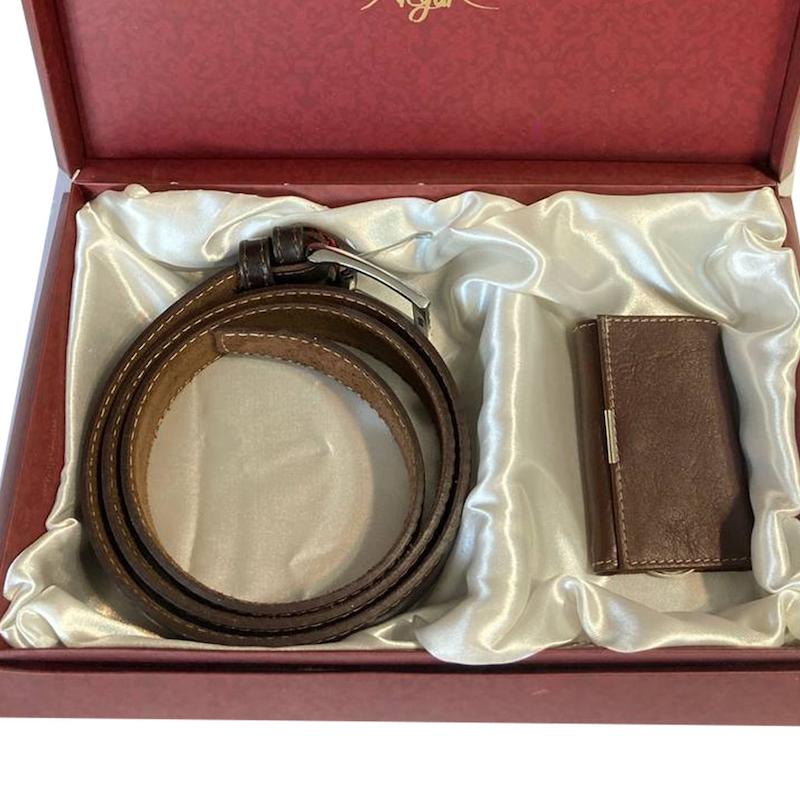 ست مردانه کمربند و جاکلیدی ساده کد 101147