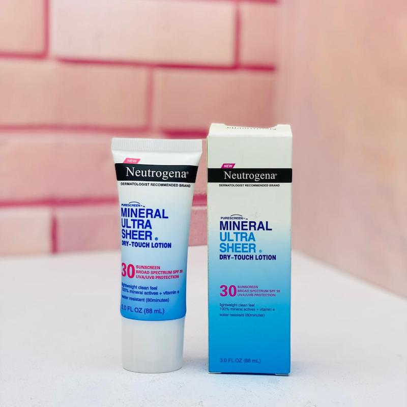 ضدآفتاب مینرال نوتروژینا Mineral Ultra Sheer SPF 30 